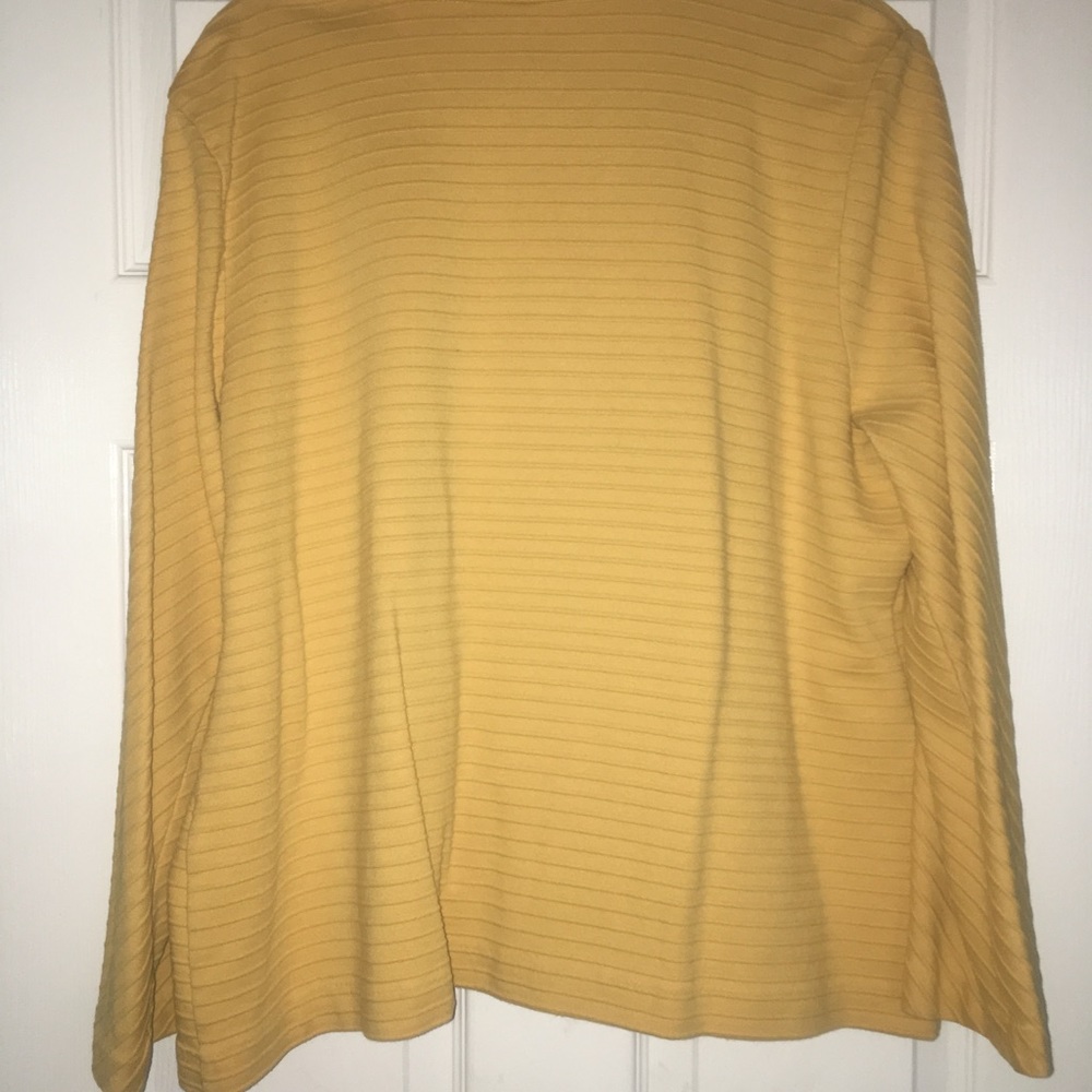 Beautiful, soft jacket! - Picture 3 of 3